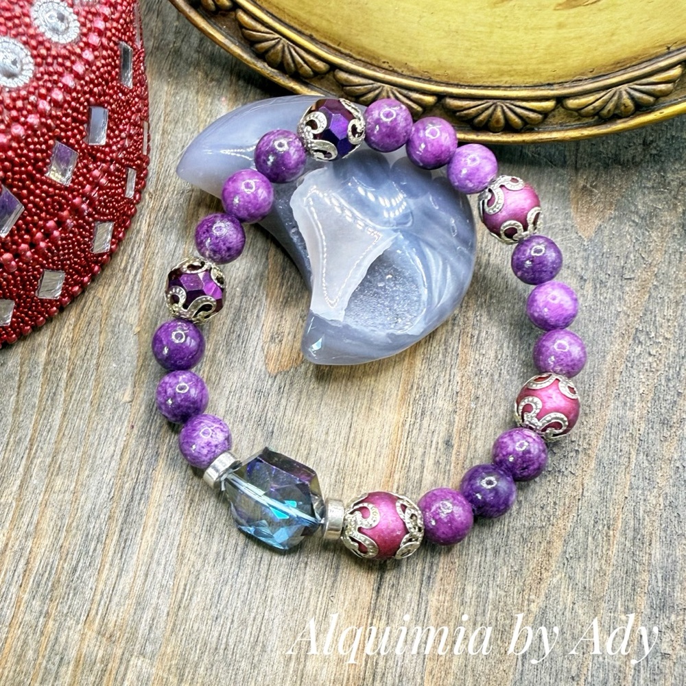 Alquimia Purple turquoise and Pink Beaded Bracelet with Iridescent Accent